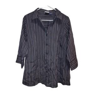 DCC Women's Button Up Size XL